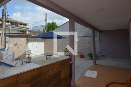 Casa de condomínio para alugar com 240m², 4 quartos e 3 vagasÁrea Externa