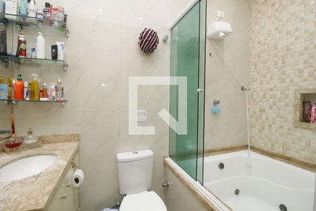 Casa para alugar com 220m², 3 quartos e 4 vagasBanheiro da Suíte