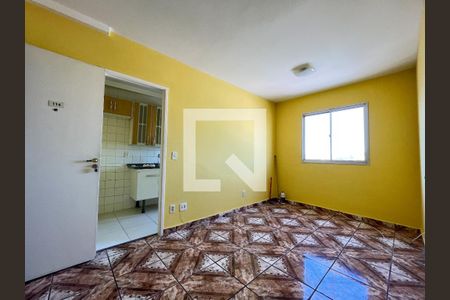 Sala de apartamento para alugar com 2 quartos, 47m² em Jardim Miriam, São Paulo