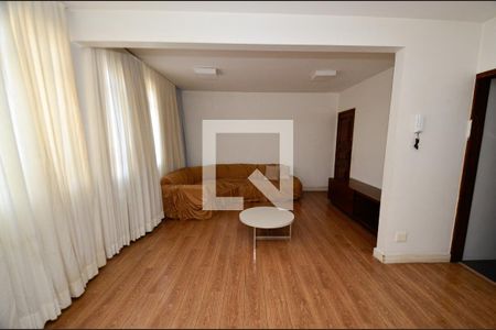 Sala de apartamento para alugar com 3 quartos, 120m² em Sion, Belo Horizonte