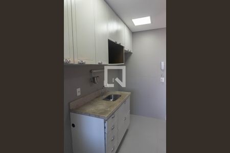 Apartamento para alugar com 62m², 2 quartos e 1 vaga Apartamento para alugar com 62m², 2 quartos e 1 vagaCozinha e Área de Serviço