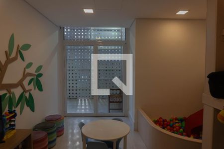 Apartamento para alugar com 62m², 2 quartos e 1 vaga Apartamento para alugar com 62m², 2 quartos e 1 vagaÁrea comum - Playground