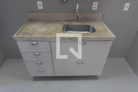 Apartamento para alugar com 62m², 2 quartos e 1 vaga Apartamento para alugar com 62m², 2 quartos e 1 vagaCozinha e Área de Serviço