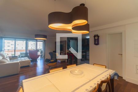 Sala de apartamento à venda com 3 quartos, 150m² em Vila Pompéia, São Paulo
