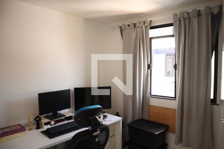 Apartamento à venda com 95m², 3 quartos e 1 vagaQuarto 2