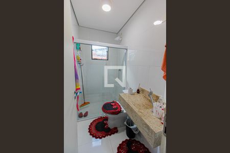 Banheiro 1 de casa à venda com 3 quartos, 258m² em Parque São Vicente, Santo André