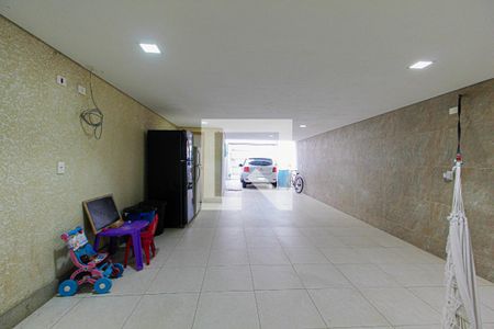 Garagem de casa à venda com 3 quartos, 258m² em Parque São Vicente, Santo André