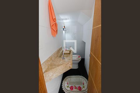 Casa à venda com 258m², 3 quartos e 4 vagas Casa à venda com 258m², 3 quartos e 4 vagasLavabo