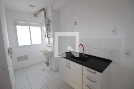 Sala/Cozinha de apartamento para alugar com 2 quartos, 47m² em Cidade Satelite Santa Barbara, São Paulo