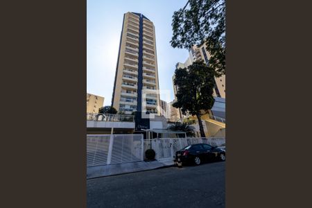 Apartamento para alugar com 60m², 2 quartos e 2 vagas Apartamento para alugar com 60m², 2 quartos e 2 vagasFachada