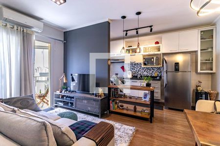 Sala de apartamento à venda com 2 quartos, 60m² em Vila Olímpia, São Paulo
