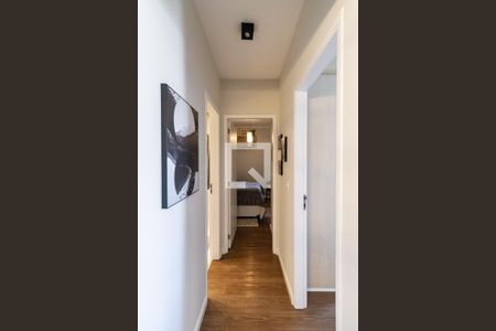 Apartamento para alugar com 60m², 2 quartos e 2 vagas Apartamento para alugar com 60m², 2 quartos e 2 vagasCorredor para quartos