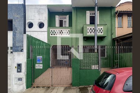 Casa à venda com 186m², 3 quartos e 6 vagas Casa à venda com 186m², 3 quartos e 6 vagasFachada - Plaquinha