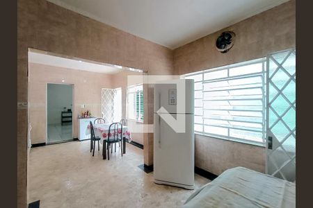 Casa à venda com 186m², 3 quartos e 6 vagas Casa à venda com 186m², 3 quartos e 6 vagasCozinha
