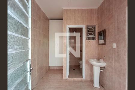 Casa à venda com 186m², 3 quartos e 6 vagas Casa à venda com 186m², 3 quartos e 6 vagasLavabo