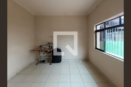 Sala de casa à venda com 3 quartos, 300m² em Vila Pompéia, São Paulo