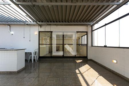 Apartamento à venda com 250m², 3 quartos e 2 vagasSalão