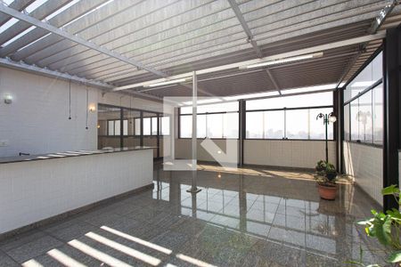 Apartamento à venda com 250m², 3 quartos e 2 vagasSalão