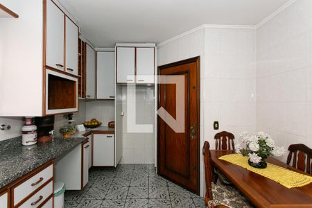 Apartamento à venda com 250m², 3 quartos e 2 vagasCozinha