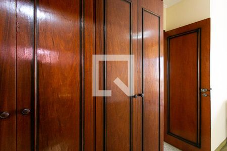 Apartamento à venda com 250m², 3 quartos e 2 vagasCloset da Suíte