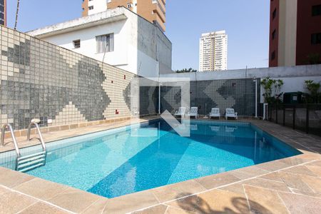 Apartamento à venda com 250m², 3 quartos e 2 vagasÁrea comum - Piscina