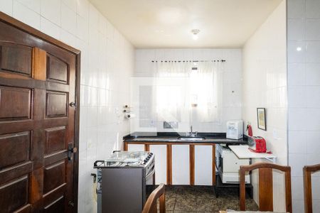 Casa de condomínio para alugar com 238m², 3 quartos e 3 vagas Casa de condomínio para alugar com 238m², 3 quartos e 3 vagasCozinha