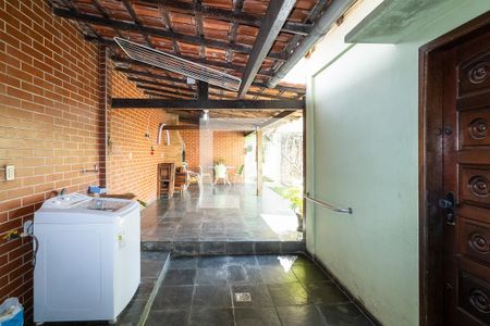 Casa de condomínio para alugar com 238m², 3 quartos e 3 vagas Casa de condomínio para alugar com 238m², 3 quartos e 3 vagasQuintal