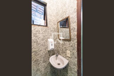 Casa de condomínio para alugar com 238m², 3 quartos e 3 vagas Casa de condomínio para alugar com 238m², 3 quartos e 3 vagasBanheiro de Serviço