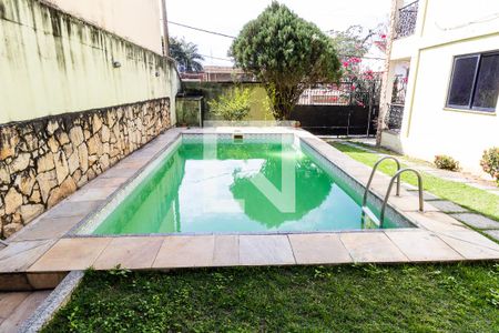 Casa de condomínio para alugar com 238m², 3 quartos e 3 vagas Casa de condomínio para alugar com 238m², 3 quartos e 3 vagasQuintal