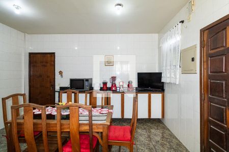 Casa de condomínio para alugar com 238m², 3 quartos e 3 vagas Casa de condomínio para alugar com 238m², 3 quartos e 3 vagasCozinha