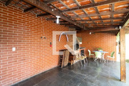 Casa de condomínio para alugar com 238m², 3 quartos e 3 vagas Casa de condomínio para alugar com 238m², 3 quartos e 3 vagasQuintal