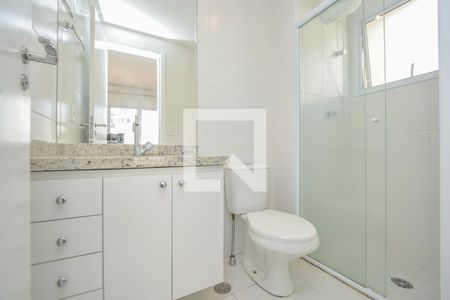 Banheiro de kitnet/studio para alugar com 1 quarto, 25m² em Centro, São Paulo