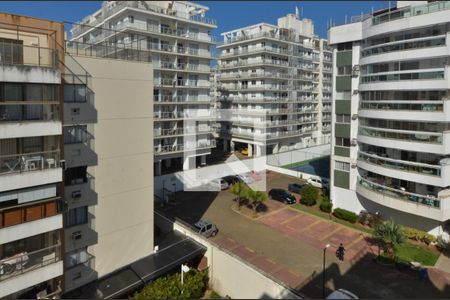 Varanda - vista de apartamento para alugar com 3 quartos, 211m² em Recreio dos Bandeirantes, Rio de Janeiro