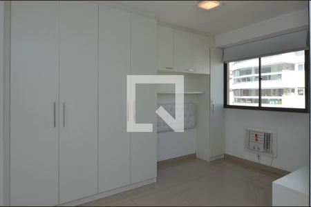 Apartamento para alugar com 211m², 3 quartos e 2 vagas Apartamento para alugar com 211m², 3 quartos e 2 vagasSuite 2