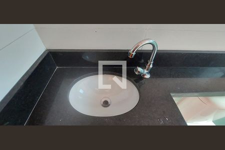 Apartamento à venda com 64m², 2 quartos e 2 vagasBanheiro Quarto 2