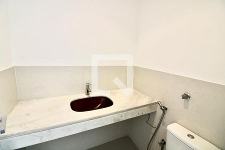 Lavabo de apartamento para alugar com 3 quartos, 200m² em Recreio dos Bandeirantes, Rio de Janeiro