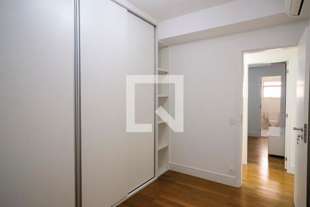 Apartamento para alugar com 179m², 4 quartos e 4 vagasSuíte 2