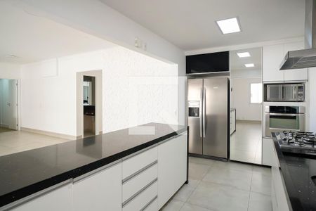 Apartamento para alugar com 179m², 4 quartos e 4 vagasCozinha