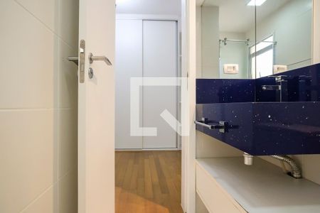 Apartamento para alugar com 179m², 4 quartos e 4 vagasBanheiro da Suíte 2