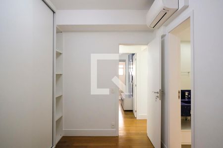 Apartamento para alugar com 179m², 4 quartos e 4 vagasSuíte 2
