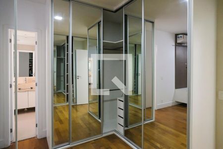Apartamento para alugar com 179m², 4 quartos e 4 vagasCloset da suíte 1