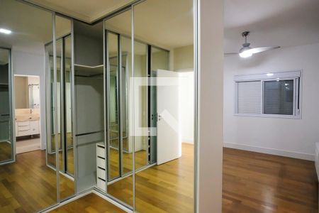 Apartamento para alugar com 179m², 4 quartos e 4 vagasCloset da suíte 1