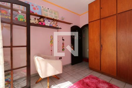 Casa à venda com 100m², 4 quartos e 2 vagasQuarto 3