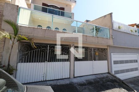 Casa à venda com 100m², 4 quartos e 2 vagasFachada
