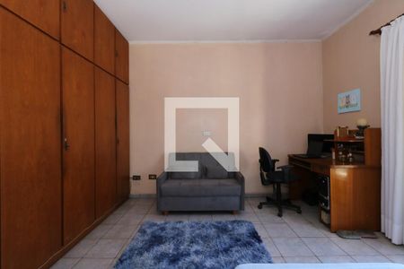 Casa à venda com 100m², 4 quartos e 2 vagasQuarto 1