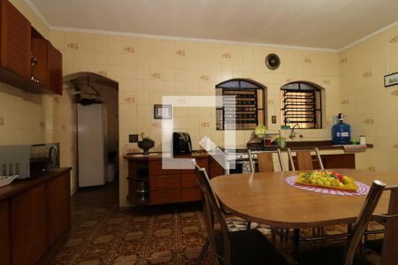 Casa à venda com 100m², 4 quartos e 2 vagasCozinha