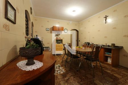 Casa à venda com 100m², 4 quartos e 2 vagasCozinha