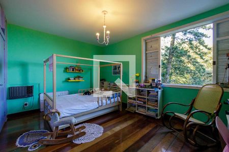 Casa à venda com 250m², 4 quartos e 5 vagasQuarto 1