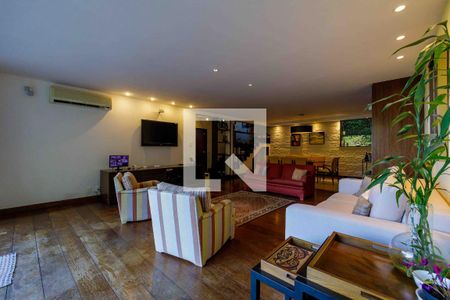 Sala de casa à venda com 4 quartos, 250m² em São Conrado, Rio de Janeiro