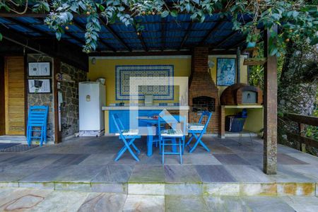 Casa à venda com 250m², 4 quartos e 5 vagasÁrea Externa